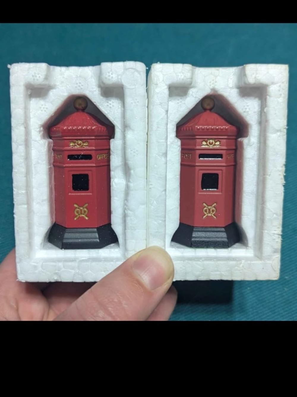 Department 56 - The Heritage Village Collection - English Post Box